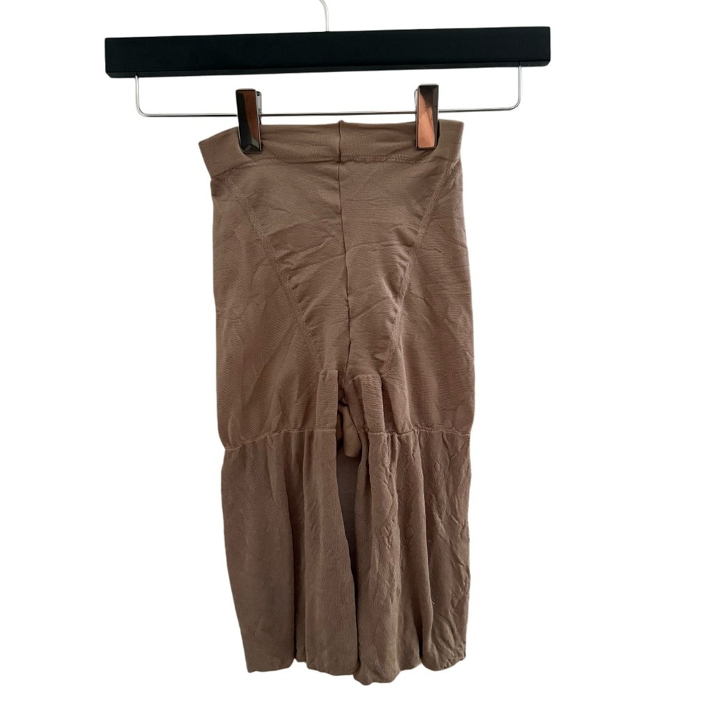 SPANX shape Invisible Mid-Thigh Short